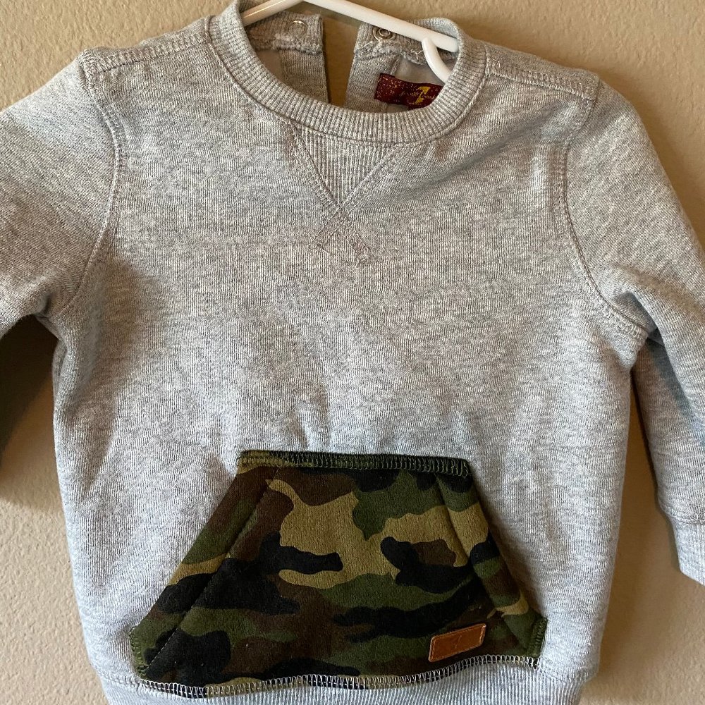 New never worn 7 for Mankind kids sweater. sz 12m